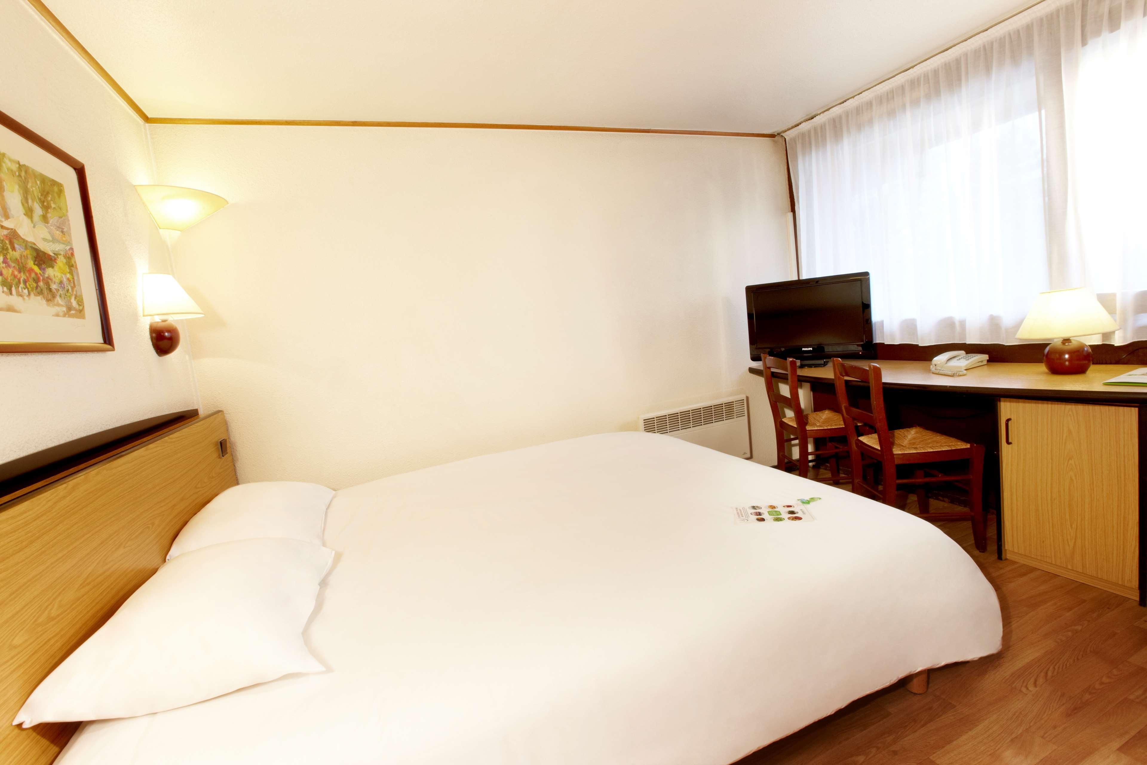 Hotel De La Briere Trignac Esterno foto